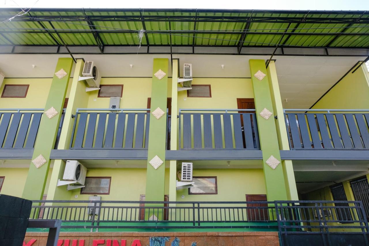 Zulfina Homestay Syariah Mitra Reddoorz Баньювангі Екстер'єр фото